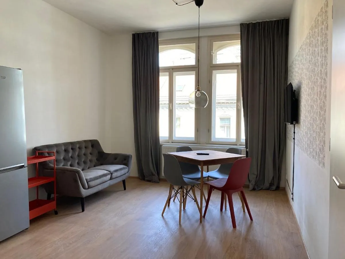 Zizkov Tower Suites 布拉格 公寓式酒店