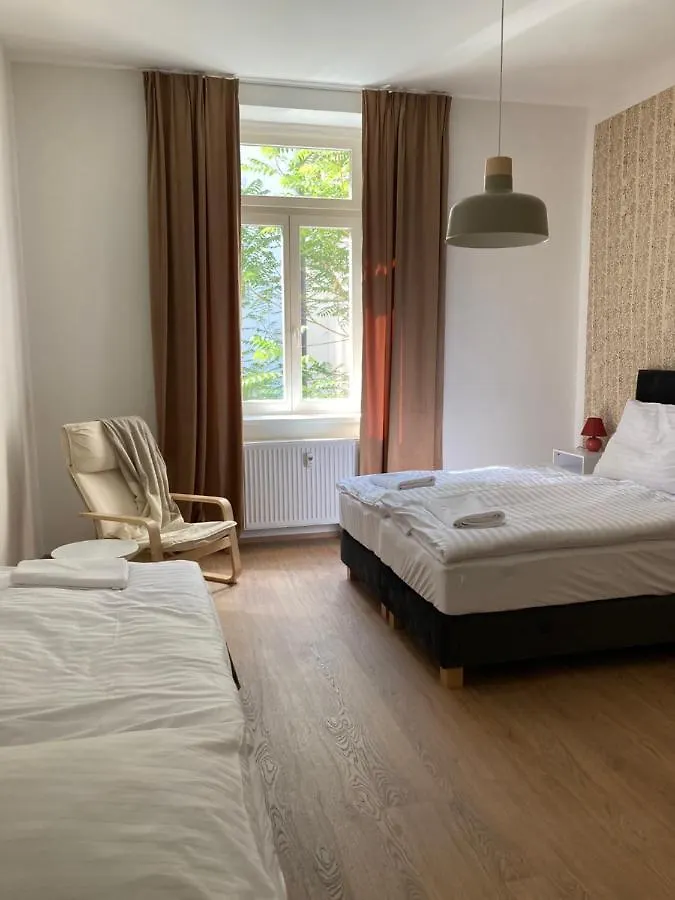 Zizkov Tower Suites 布拉格 公寓式酒店