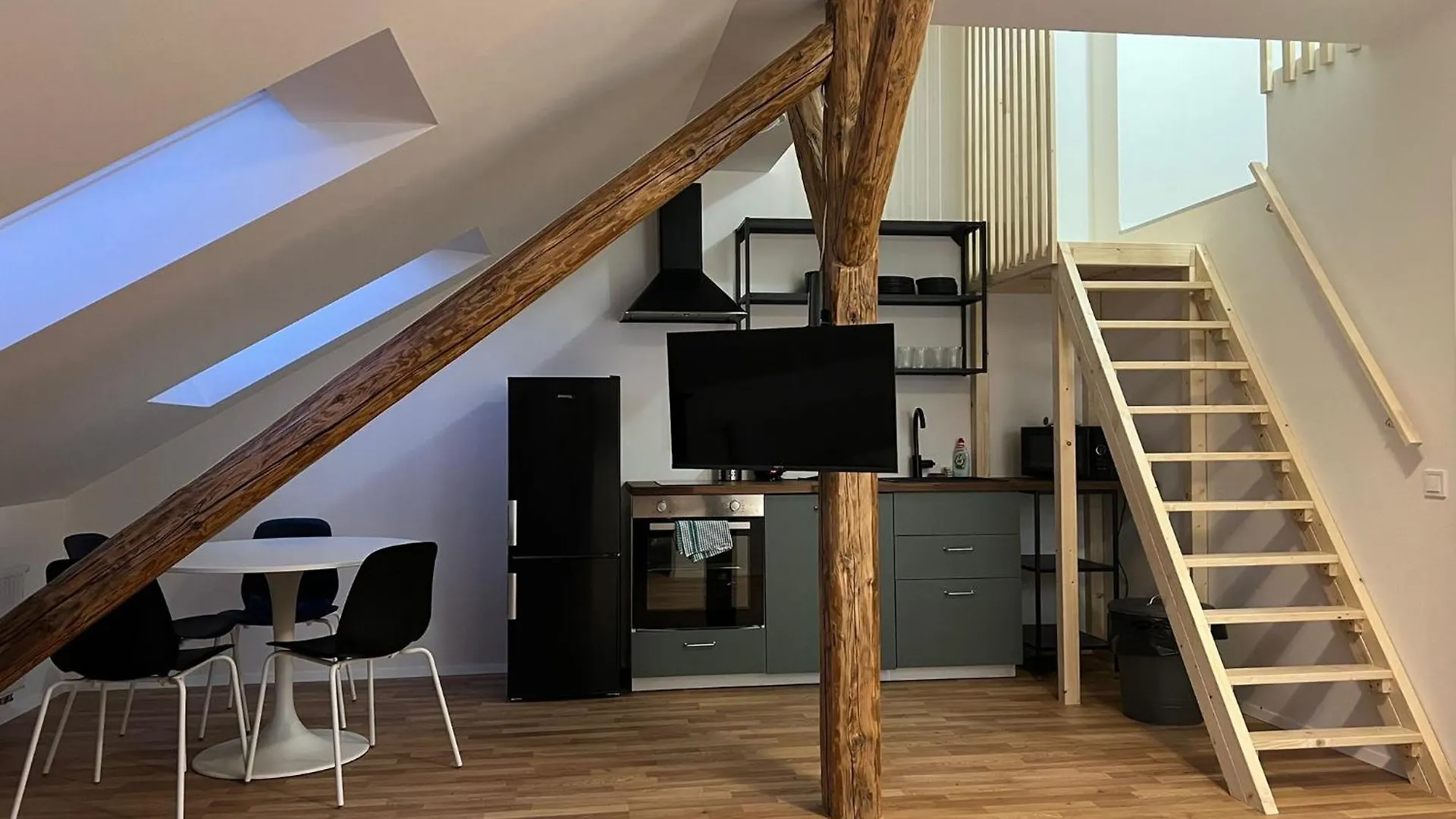 公寓式酒店 Zizkov Tower Suites 布拉格
